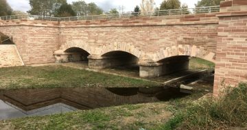 Pont-canal de Chantemerle à Vaux