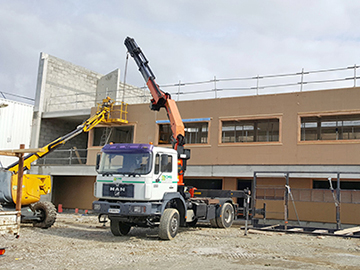 Acheminement des façades préfabriquées en béton de chanvre Tradical